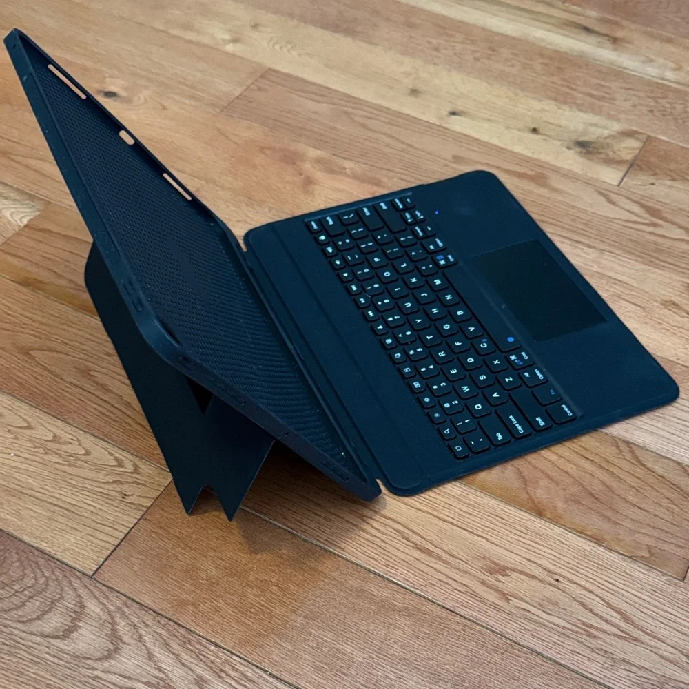 Black CODi Keyboard Case for iPad Pro, 13”